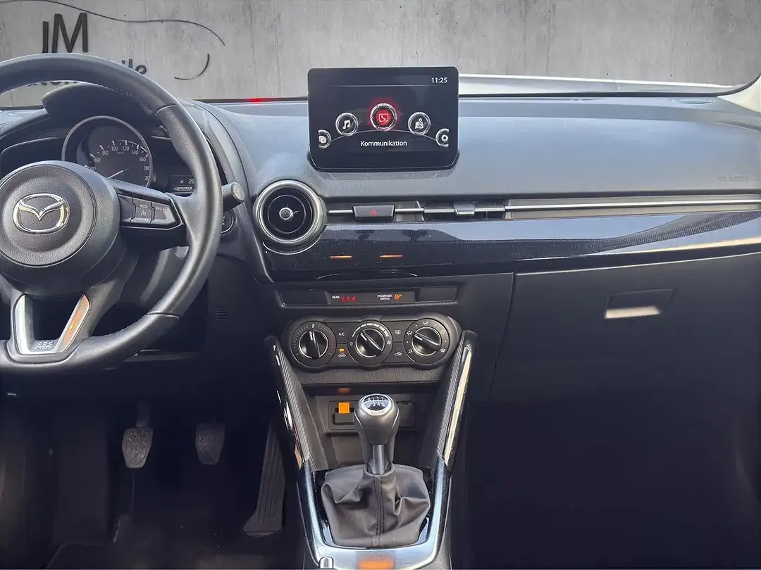 Mazda 2 Centre-Line - Thumbnail 13