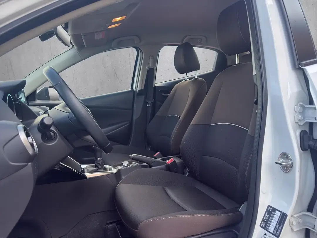 Mazda 2 Centre-Line - Thumbnail 9