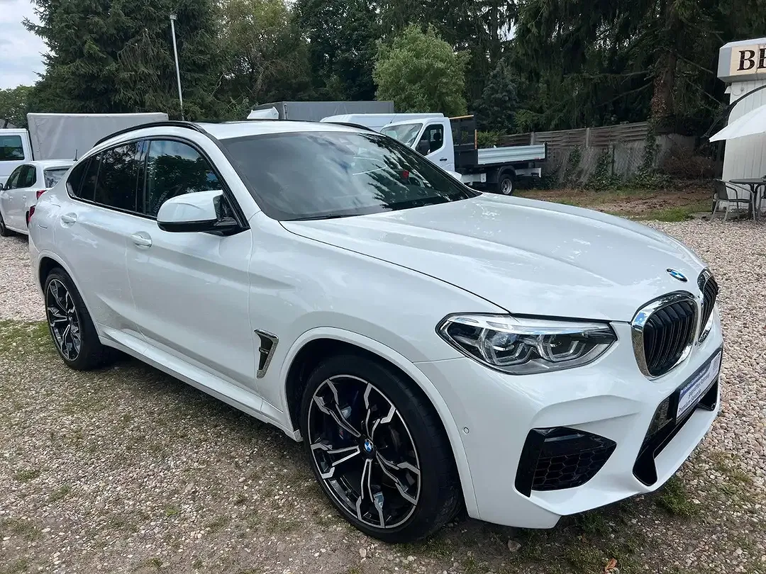 BMW X4 M - Thumbnail 4