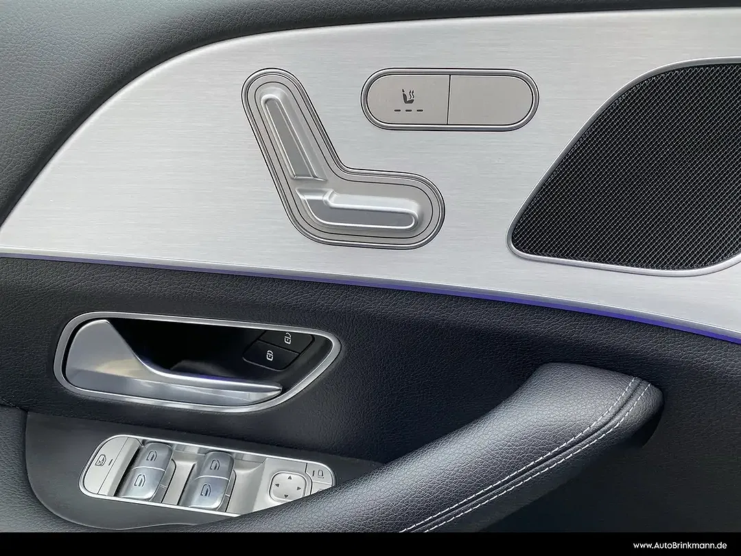 Mercedes-Benz GLE 300 4MATIC AMG Line - Thumbnail 15