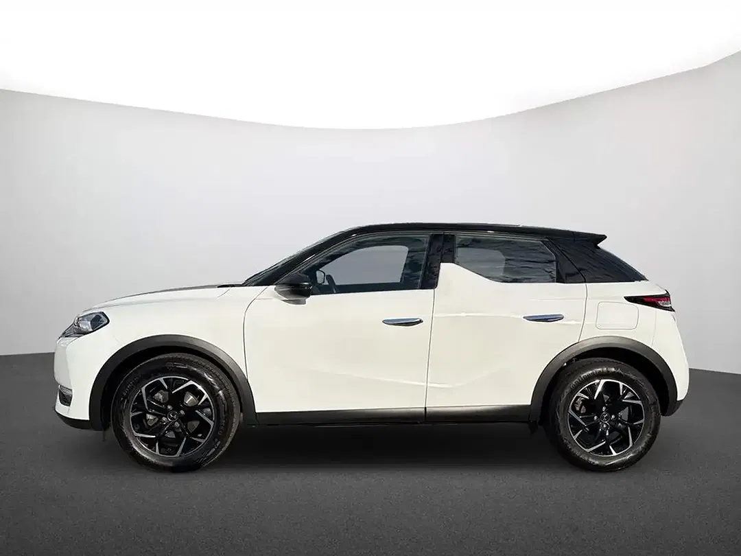 DS Automobiles DS 3 - Thumbnail 3
