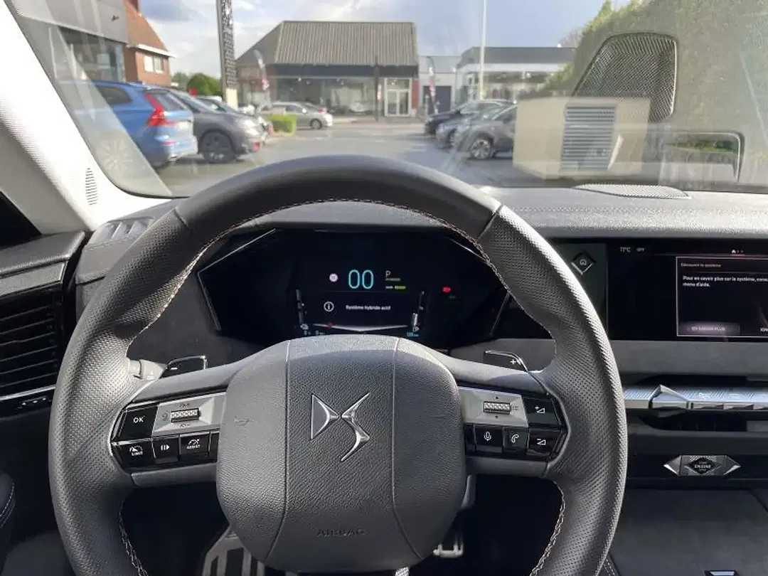 DS Automobiles DS 4 - Thumbnail 14