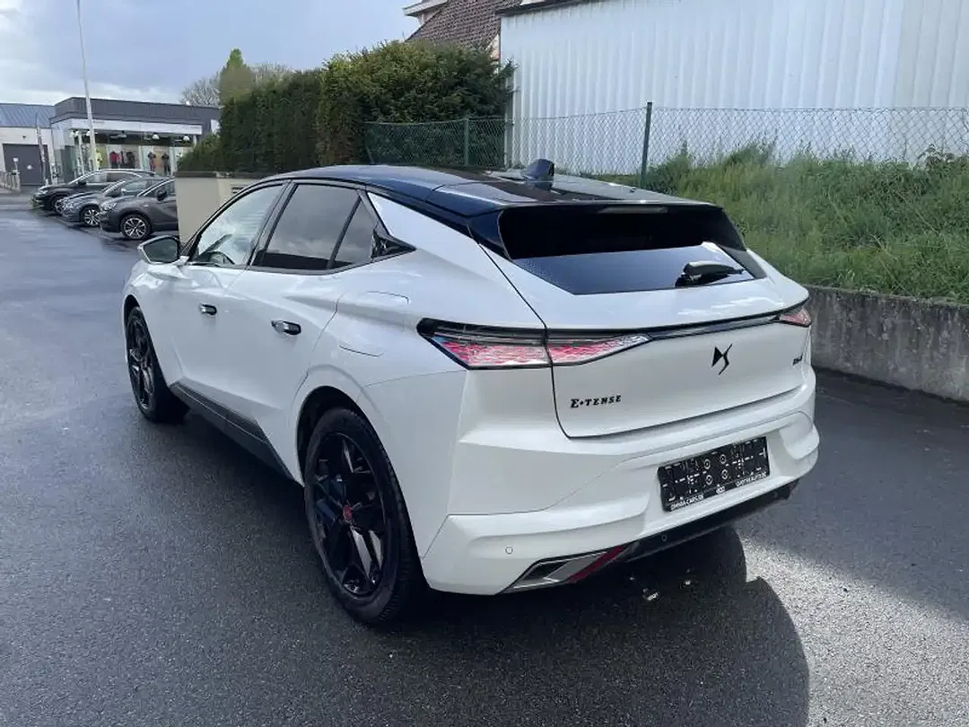 DS Automobiles DS 4 - Thumbnail 6