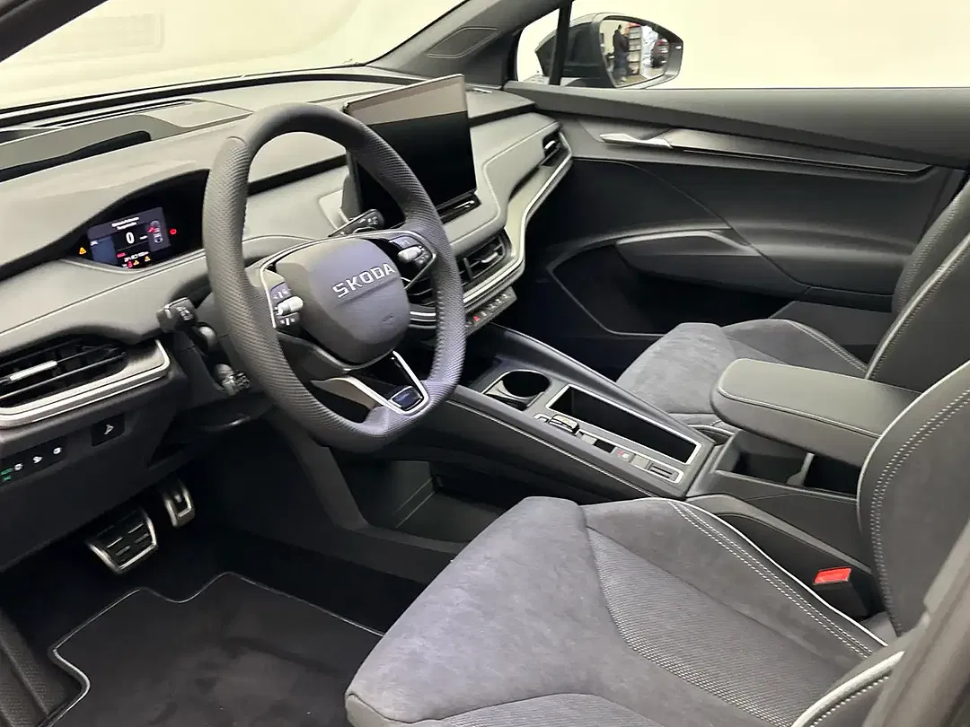 Skoda Enyaq 85 Coupé Sportline - Thumbnail 8