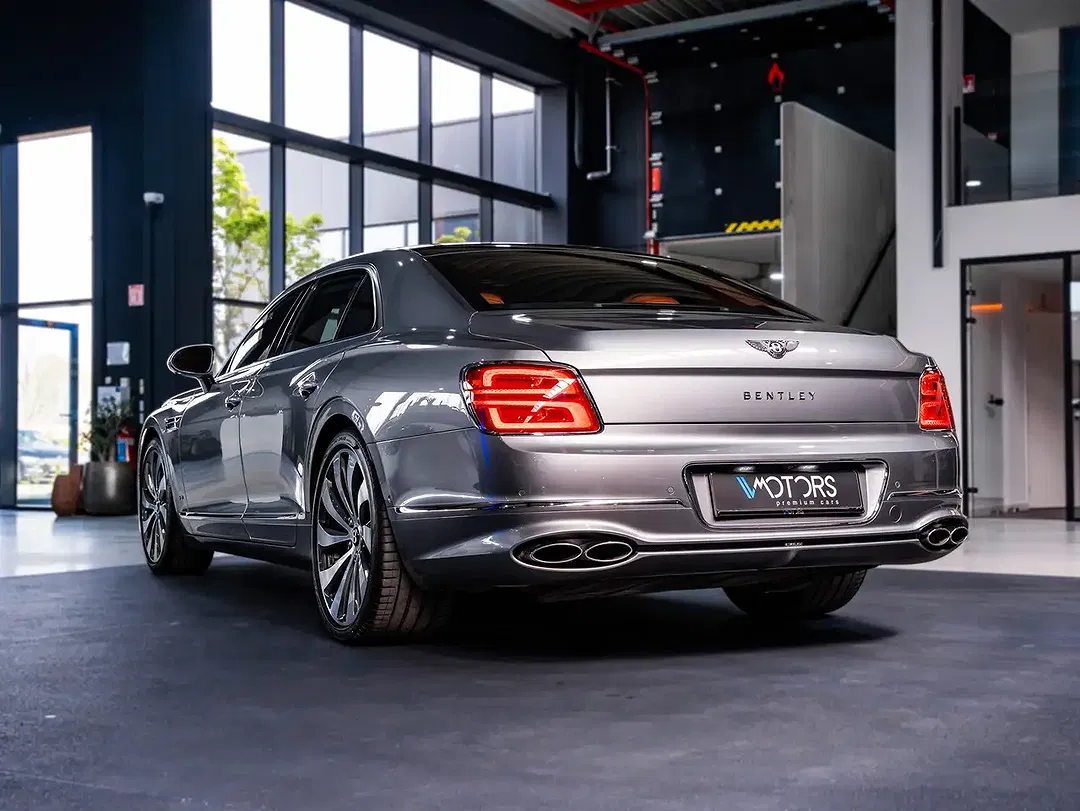 Bentley Flying Spur 4.0 4.0 V8 Bi-Turbo Mulliner - foto 2