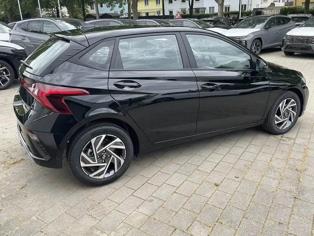 Hyundai i20 1.0 T-GDI - foto 1