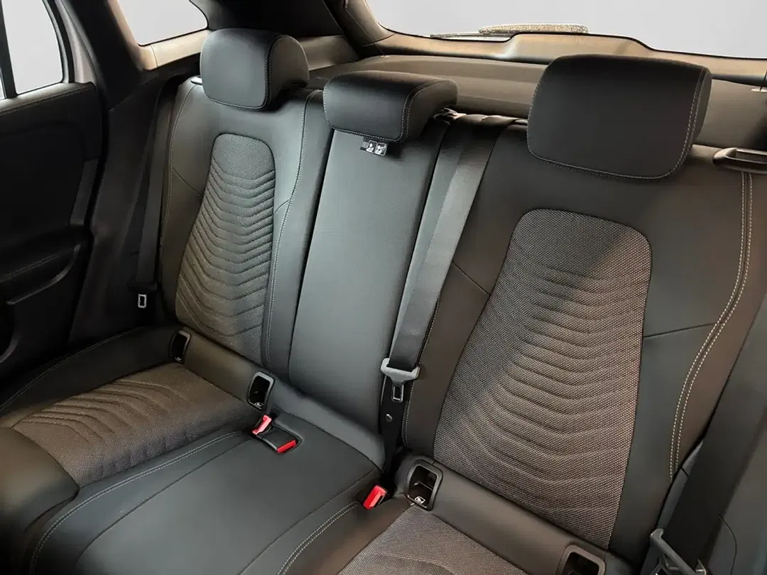 Mercedes-Benz GLA 250 - Thumbnail 10