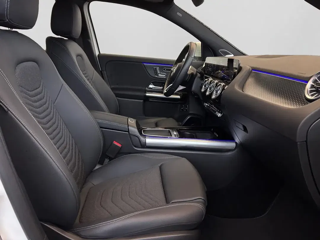 Mercedes-Benz GLA 250 - Thumbnail 12