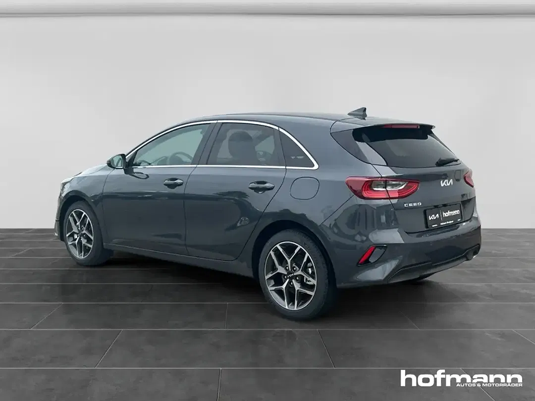 Kia Ceed / cee'd Ultimate Edition - Thumbnail 3