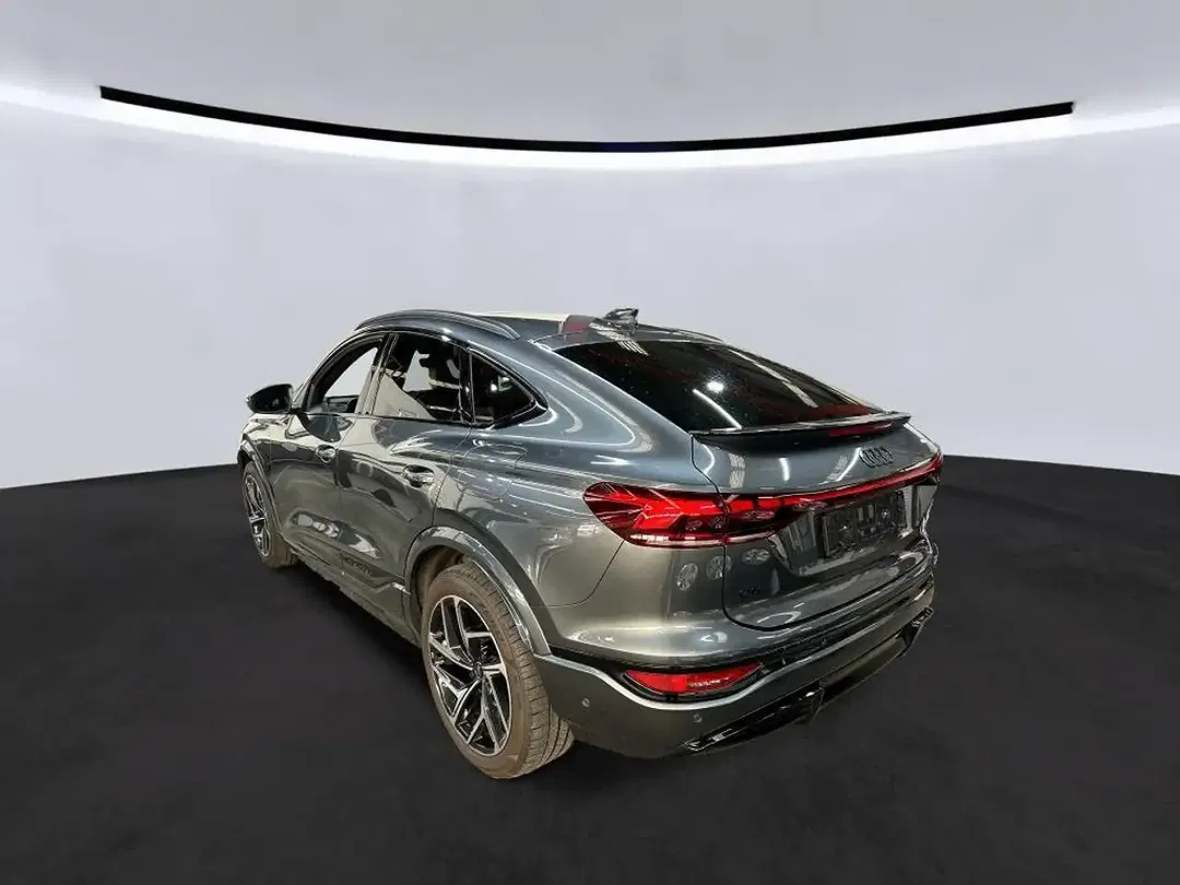 Audi Q6 e-tron performance Sportback S line - Thumbnail 6