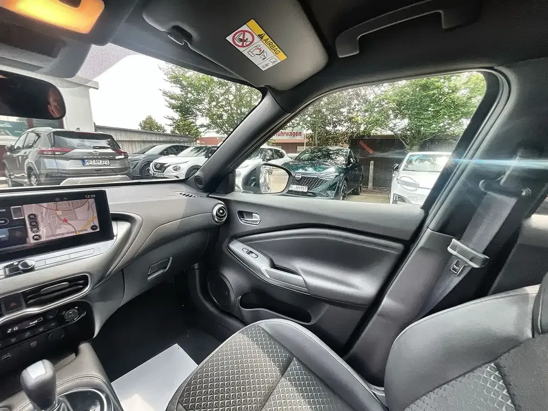 Nissan Juke 1.6 Hybrid N-Connecta - Thumbnail 11