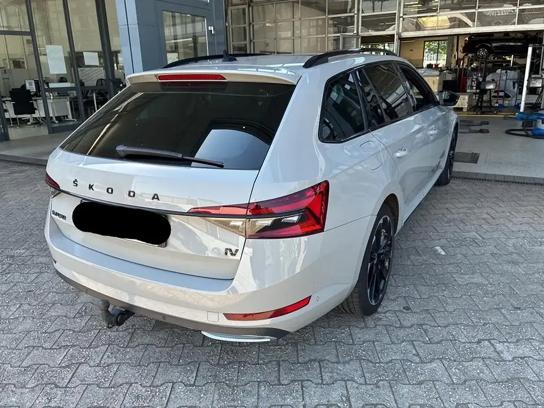 Skoda Superb 1.4 iV Combi Sportline - Thumbnail 5