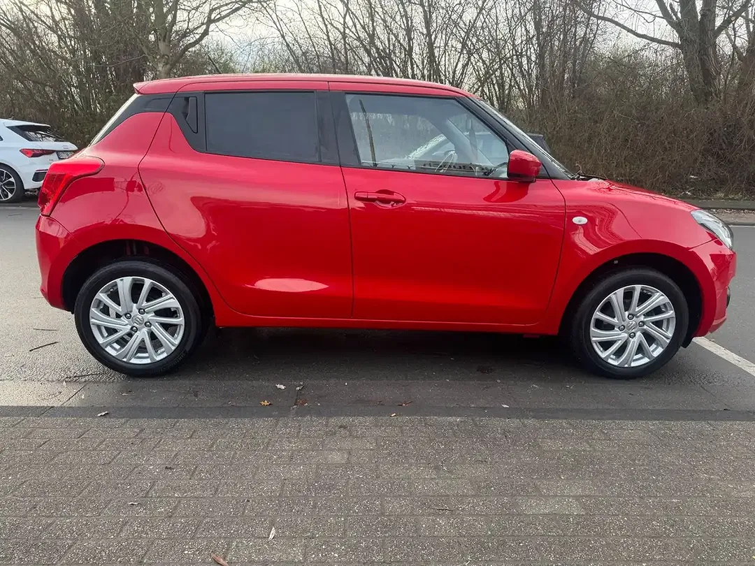 Suzuki Swift Hybrid AllGrip - Thumbnail 8