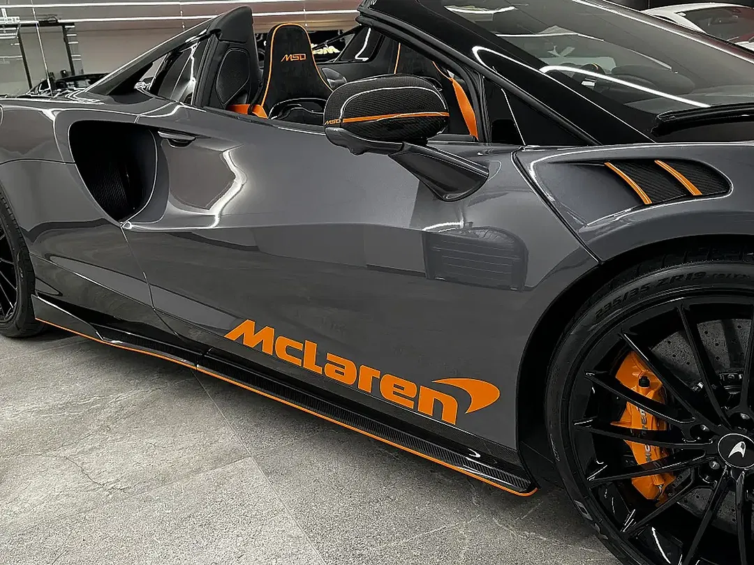 McLaren Artura Spider - Thumbnail 4