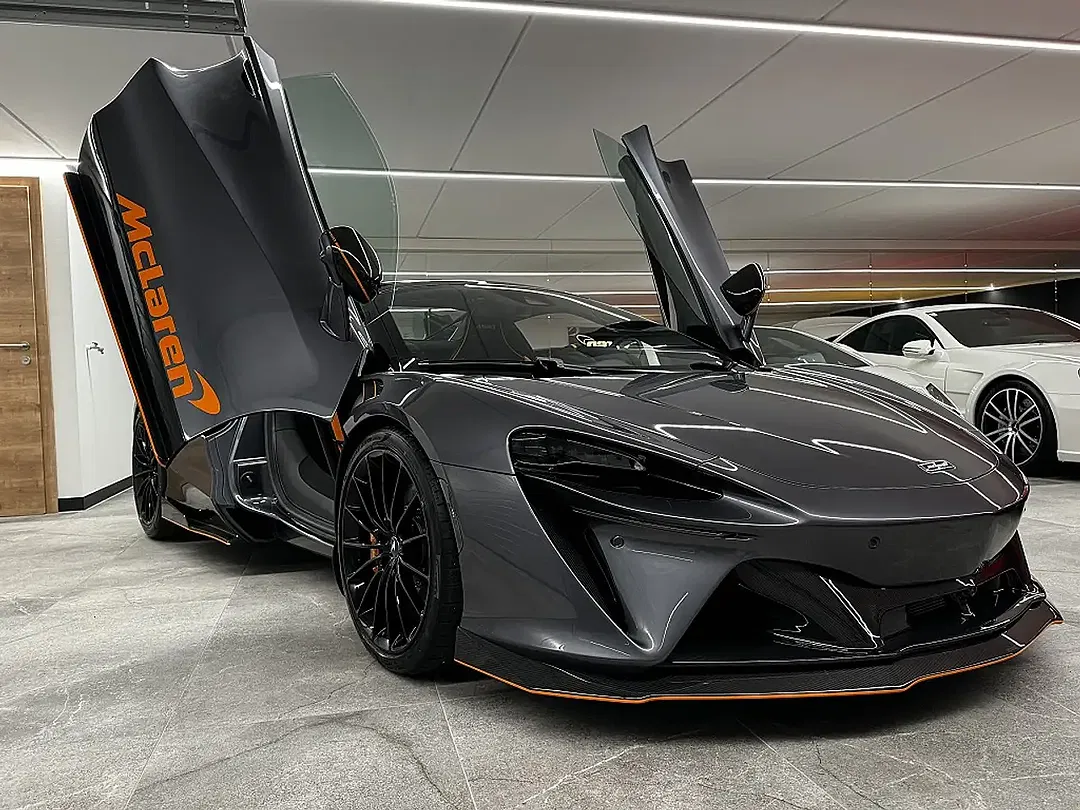 McLaren Artura Spider - Thumbnail 5