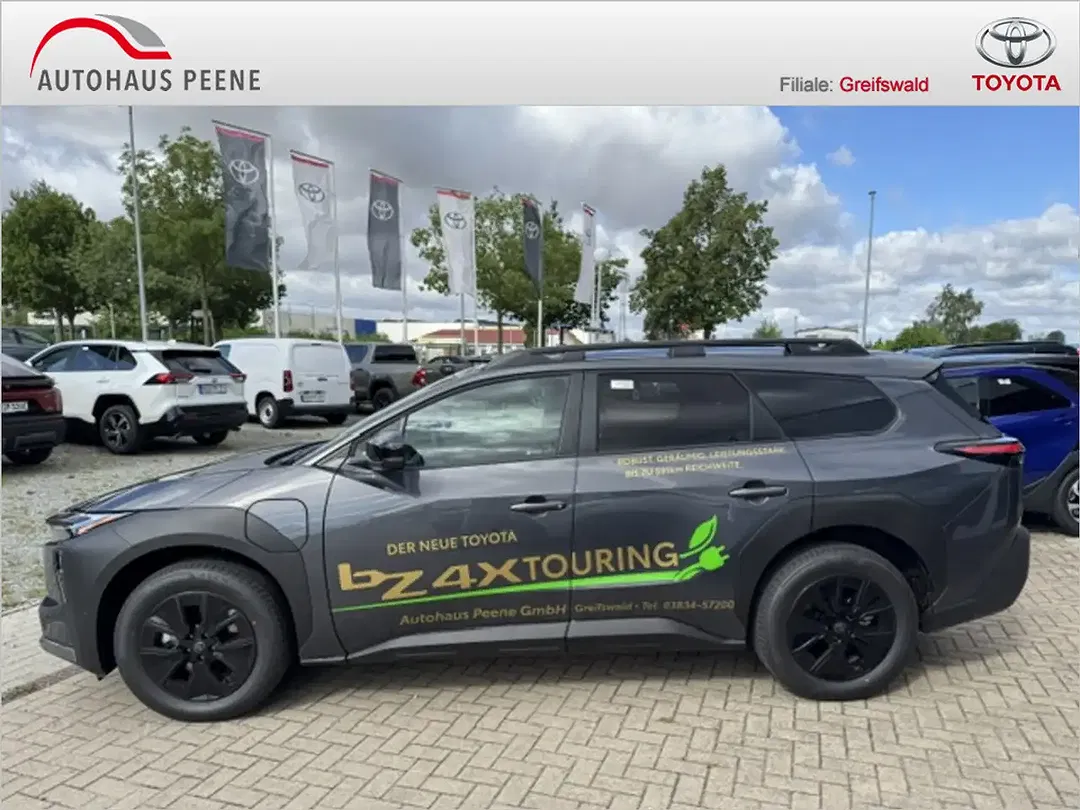 Toyota bZ4X Teamplayer - Thumbnail 3