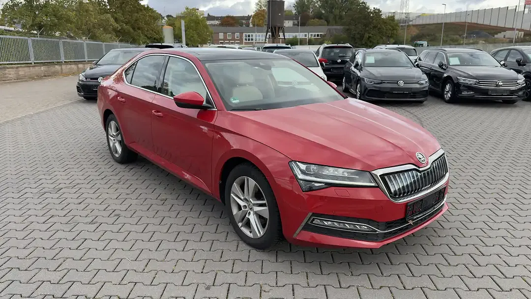 Skoda Superb 1.4 iV DSG Style - foto 1
