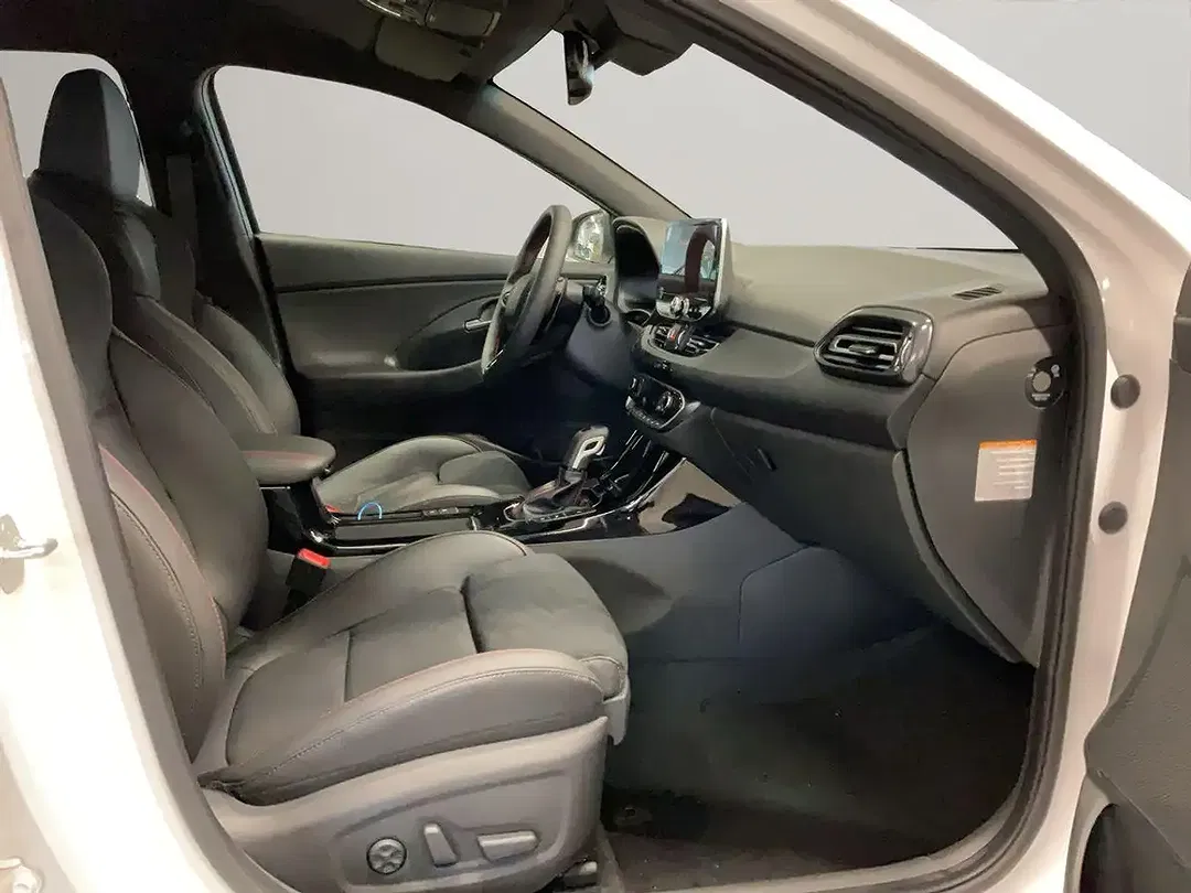 Hyundai i30 1.5 AUT - Thumbnail 14