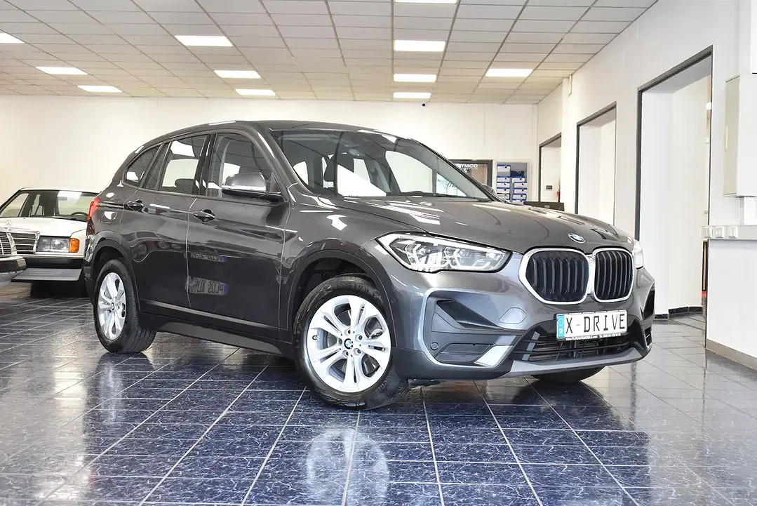BMW X1 xDrive Advantage - foto 1