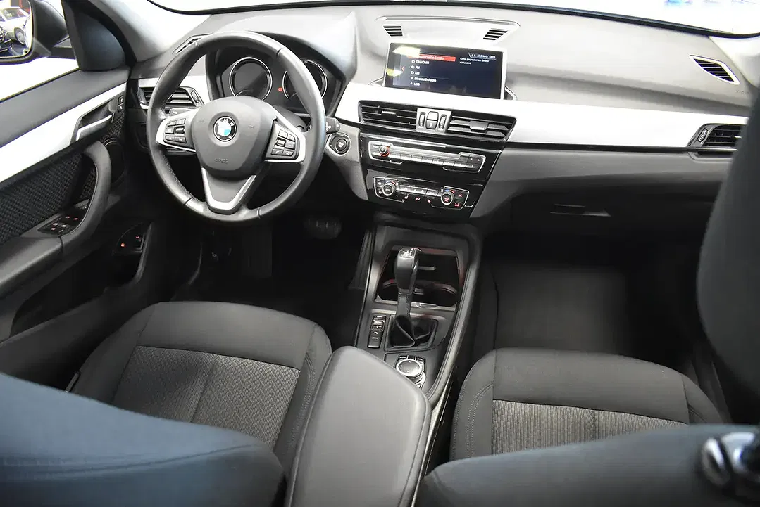 BMW X1 xDrive Advantage - Thumbnail 3