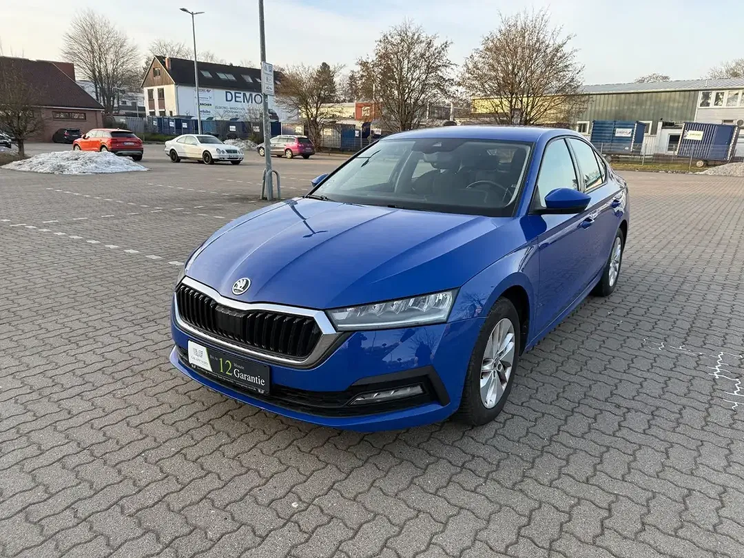 Skoda Octavia - foto 1