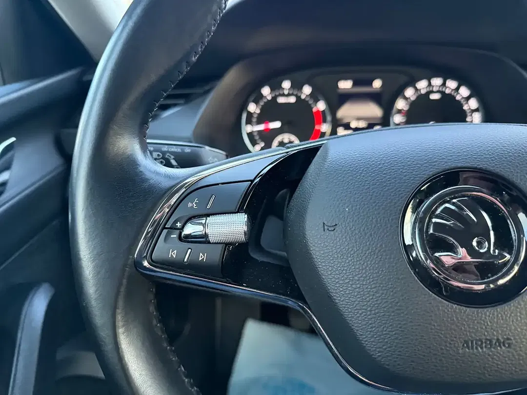 Skoda Octavia - foto 15