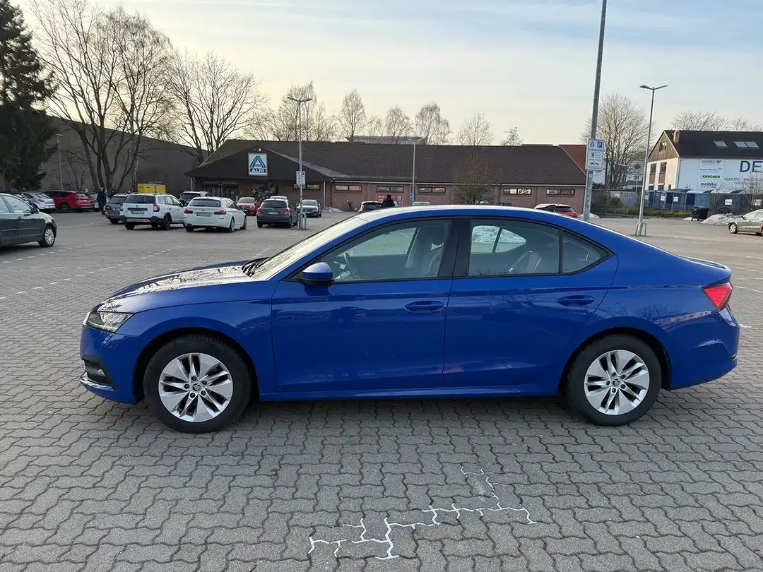 Skoda Octavia - foto 2