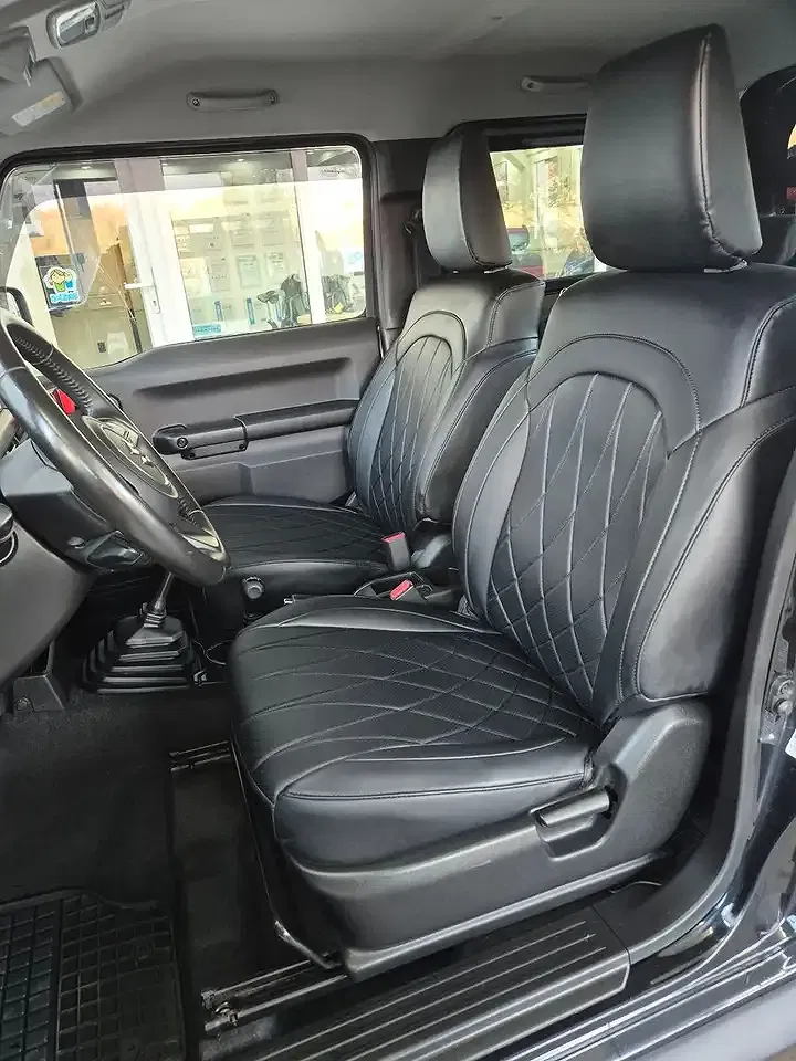 Suzuki Jimny 1.5 AllGrip Comfort+ - Thumbnail 11