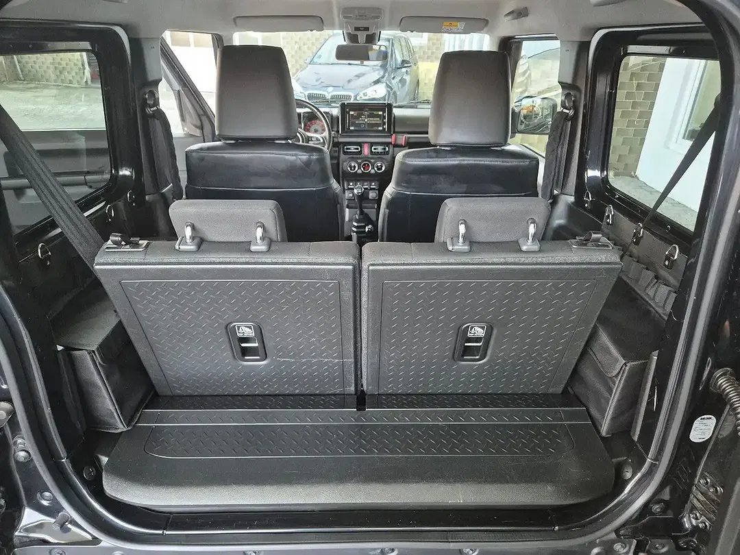 Suzuki Jimny 1.5 AllGrip Comfort+ - Thumbnail 12