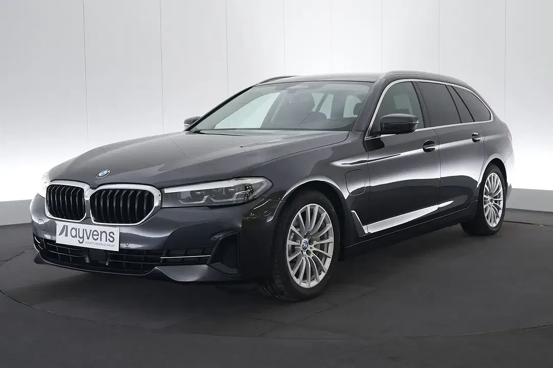 BMW 530 PHEV xDrive Touring Business - Thumbnail 1