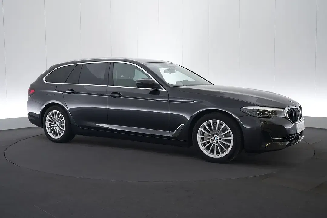 BMW 530 PHEV xDrive Touring Business - Thumbnail 11