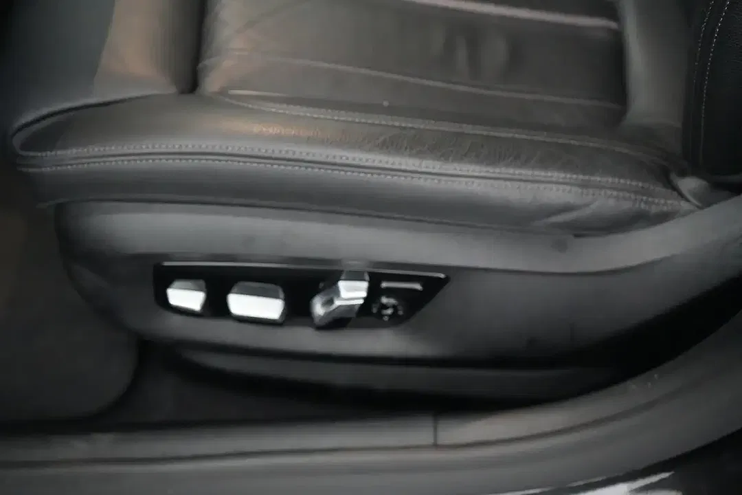 BMW 530 PHEV xDrive Touring Business - Thumbnail 25