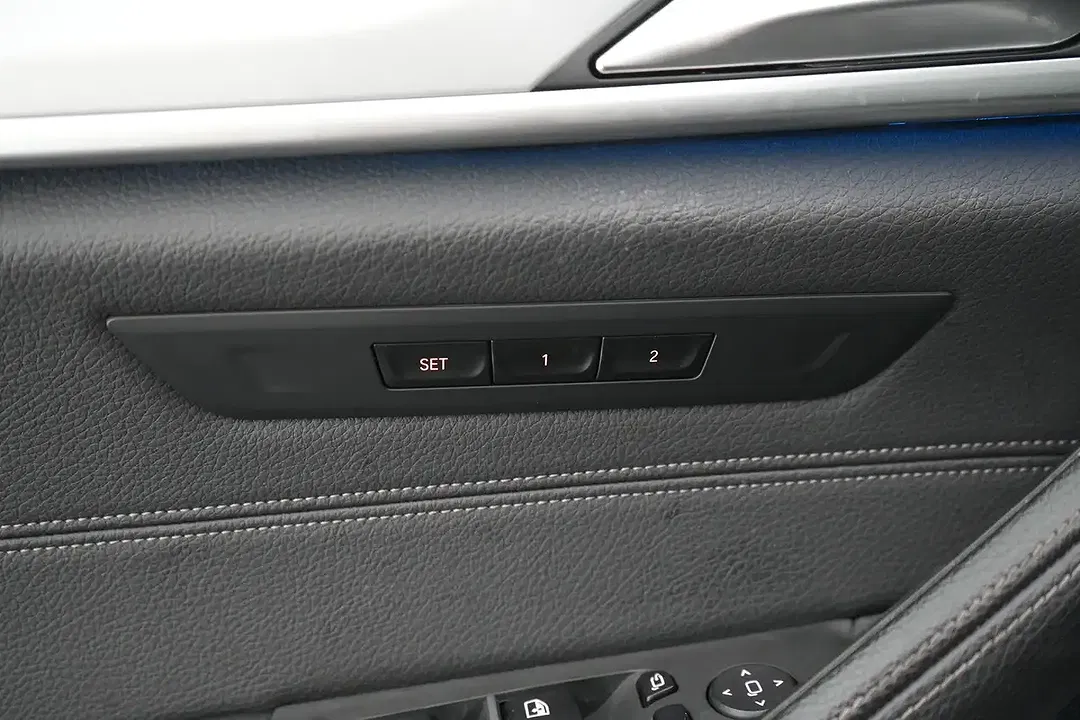 BMW 530 PHEV xDrive Touring Business - Thumbnail 26