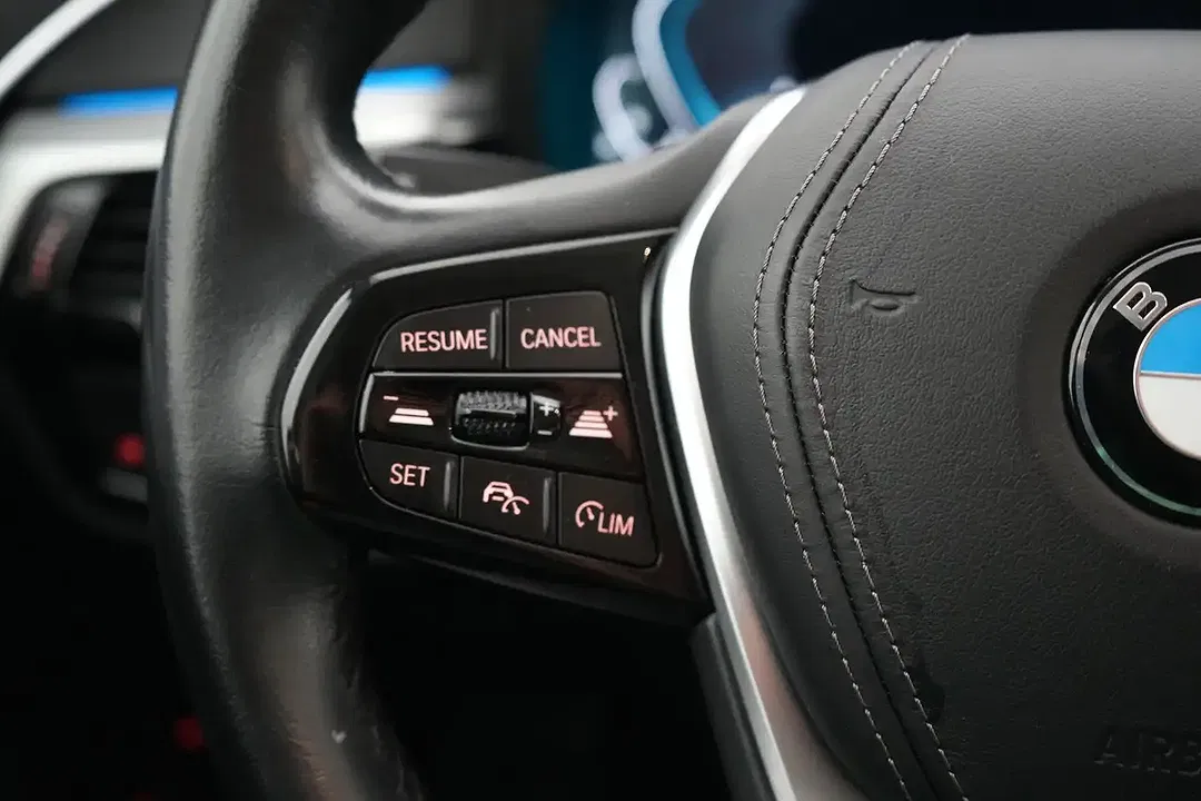 BMW 530 PHEV xDrive Touring Business - Thumbnail 27