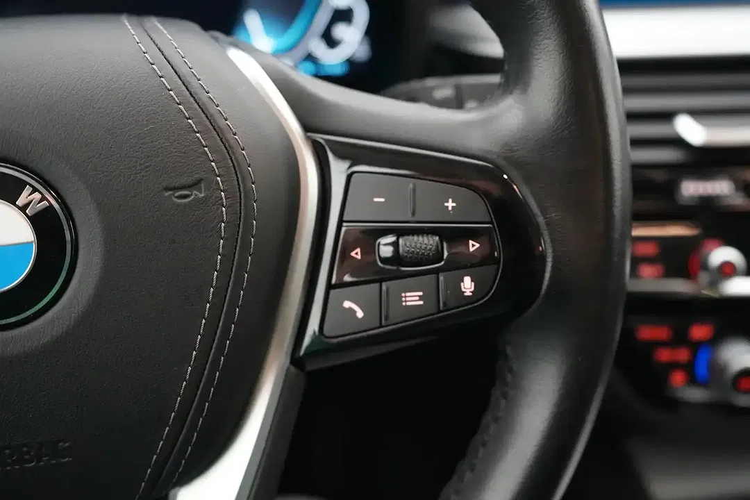 BMW 530 PHEV xDrive Touring Business - Thumbnail 28