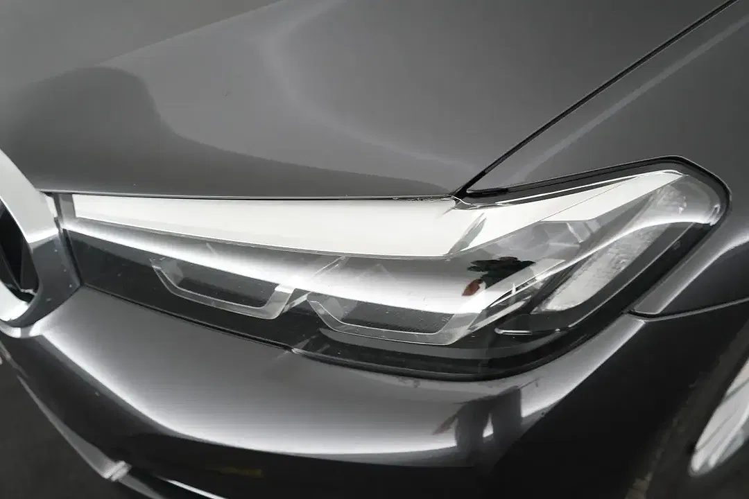 BMW 530 PHEV xDrive Touring Business - Thumbnail 37