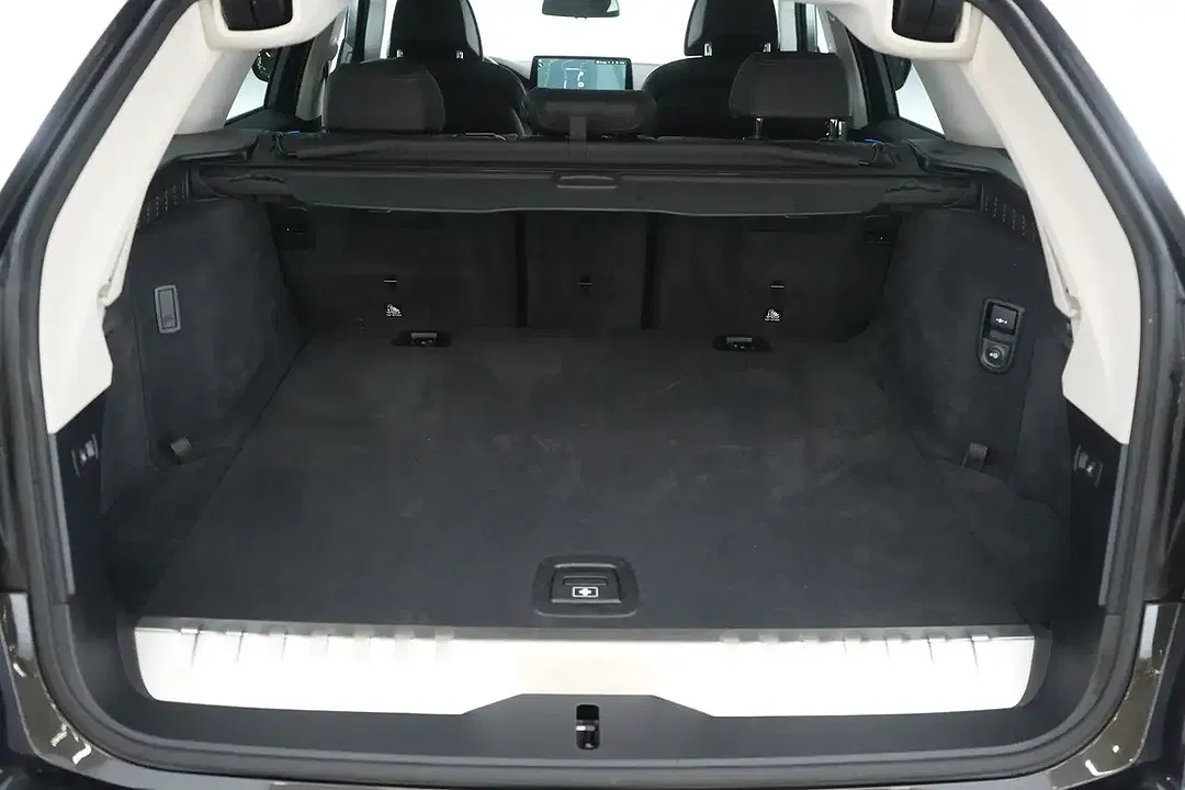 BMW 530 PHEV xDrive Touring Business - Thumbnail 38