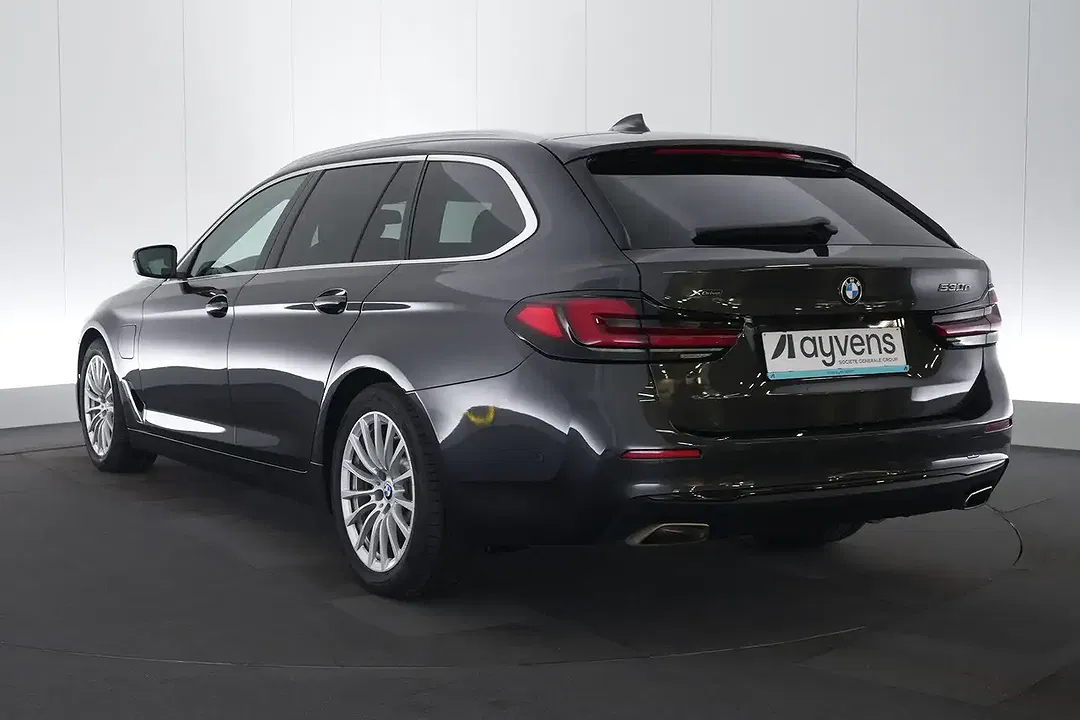 BMW 530 PHEV xDrive Touring Business - Thumbnail 4