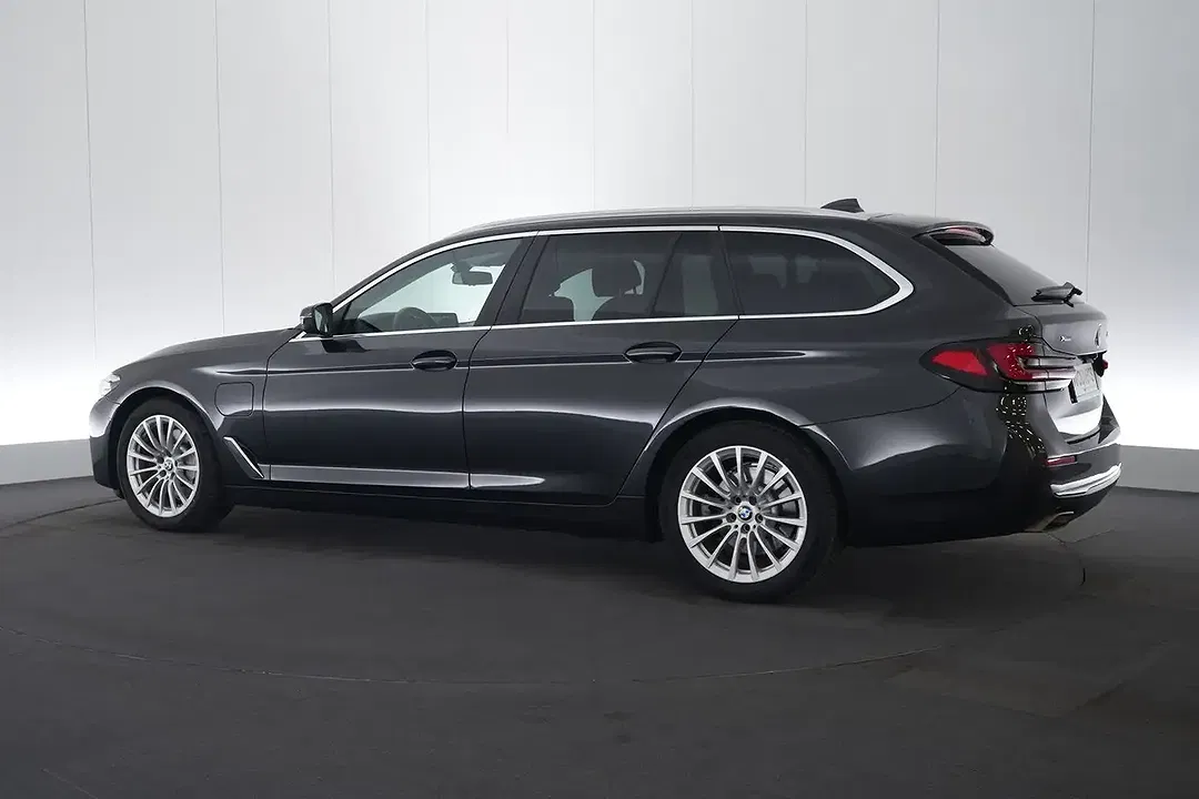 BMW 530 PHEV xDrive Touring Business - Thumbnail 5
