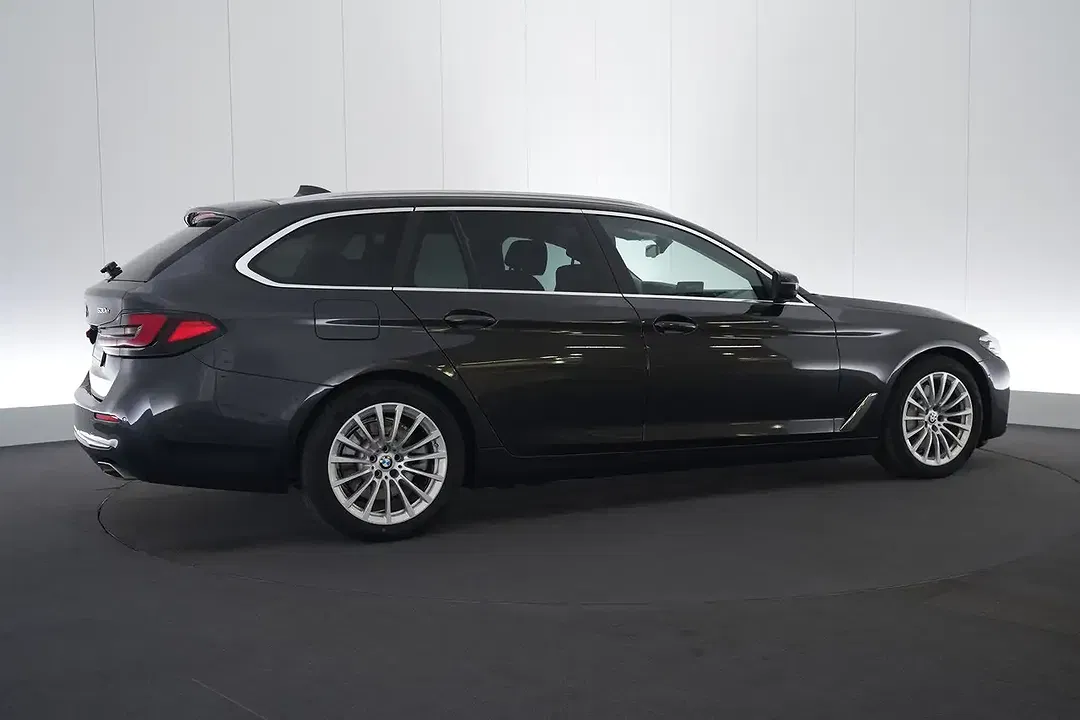 BMW 530 PHEV xDrive Touring Business - Thumbnail 7