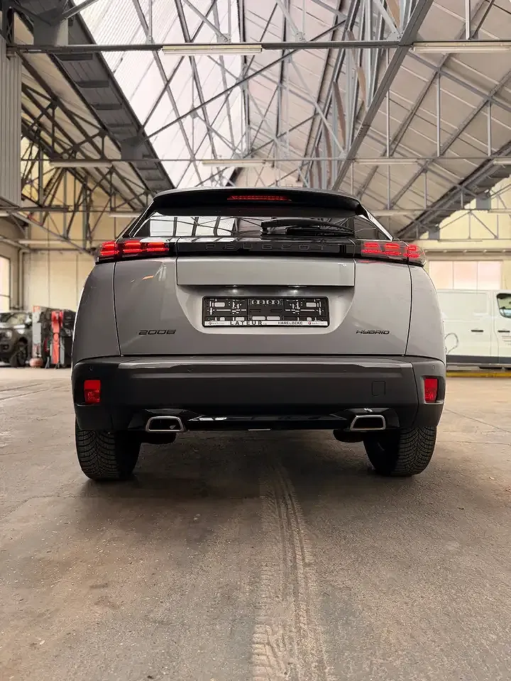 Peugeot 2008 145 Hybrid MHEV Allure - Thumbnail 4