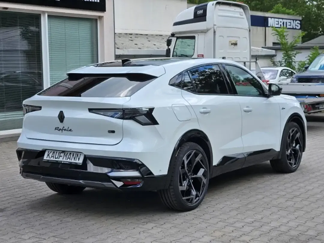 Renault Rafale E-Tech PHEV 4x4 - Thumbnail 4