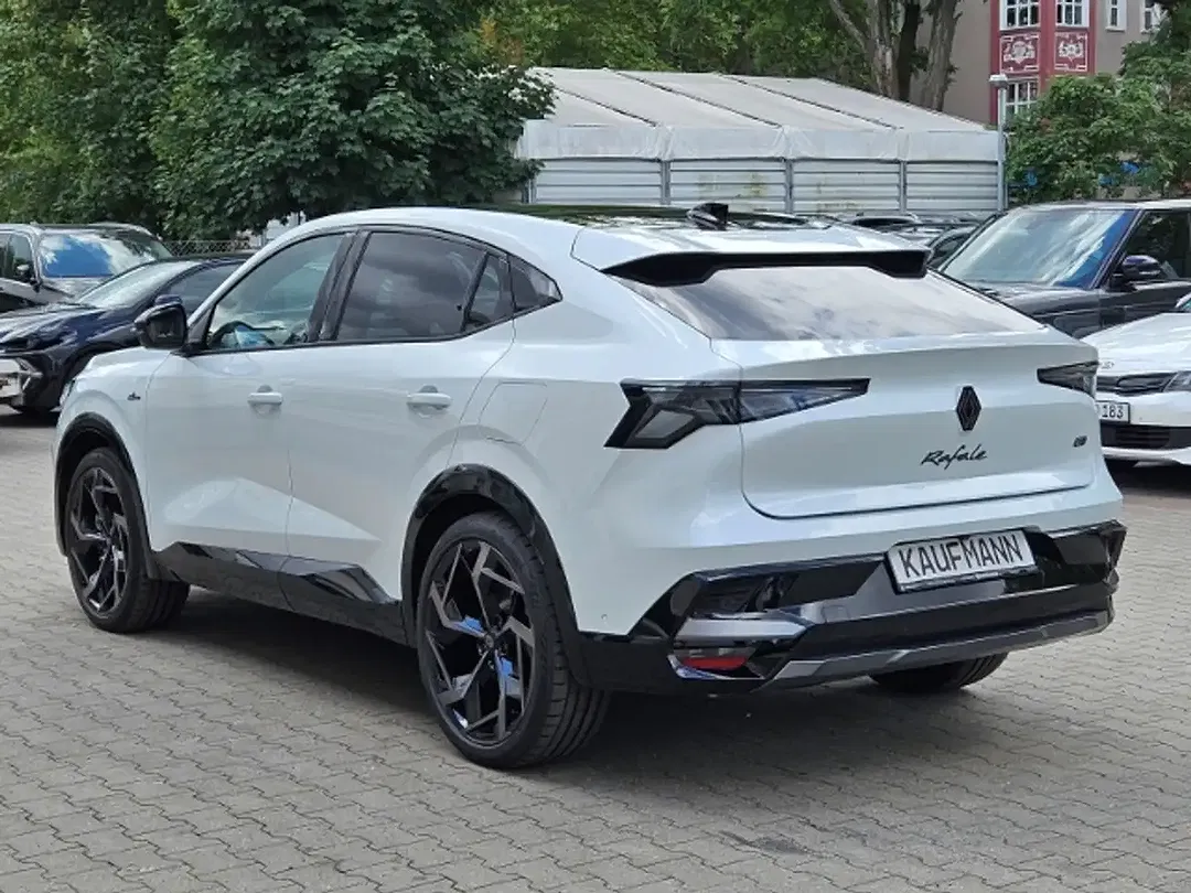 Renault Rafale E-Tech PHEV 4x4 - Thumbnail 6