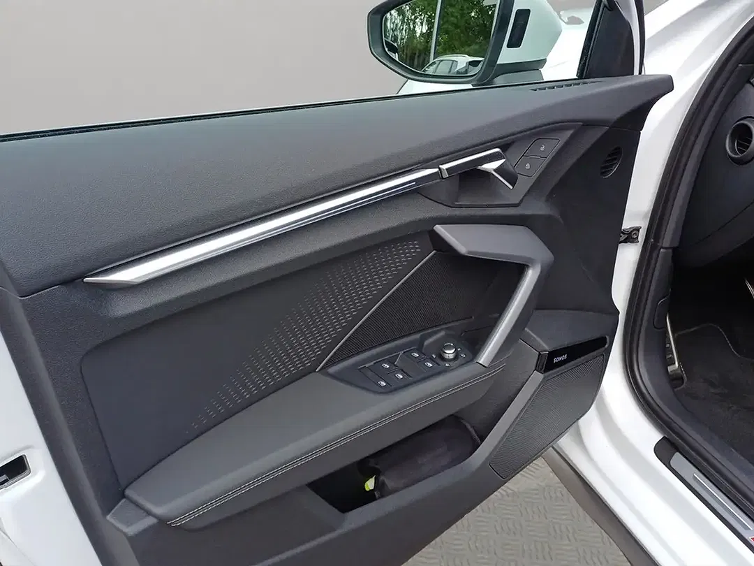 Audi A3 Sportback S line - Thumbnail 9