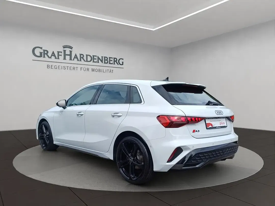 Audi A3 Sportback S line - Thumbnail 3