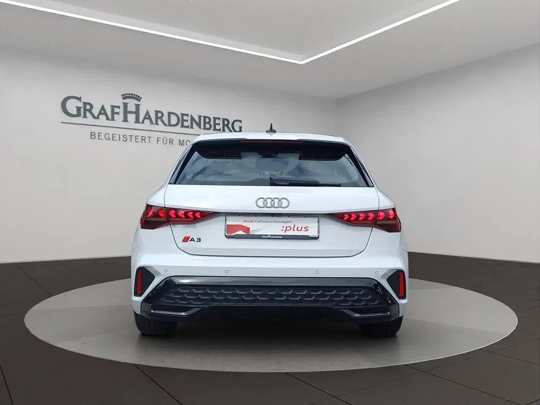 Audi A3 Sportback S line - Thumbnail 4