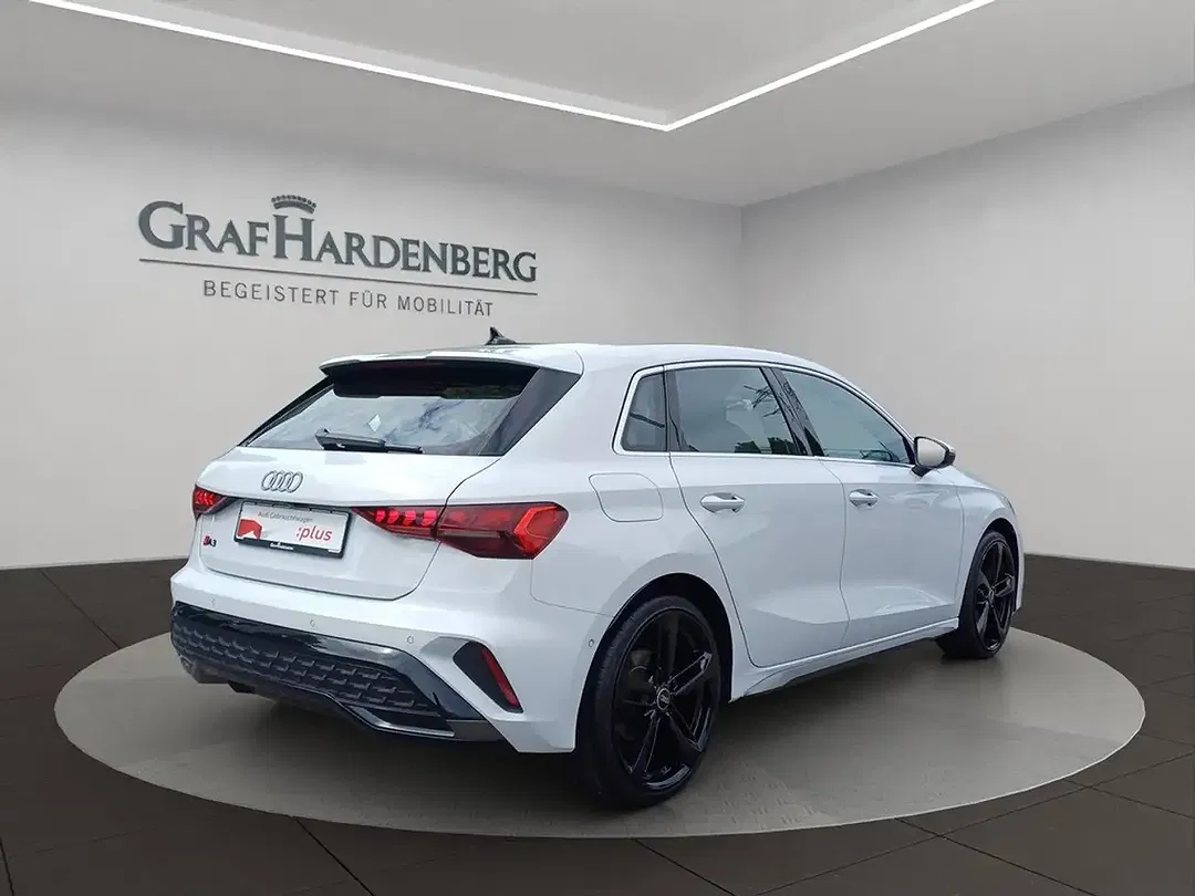 Audi A3 Sportback S line - Thumbnail 5