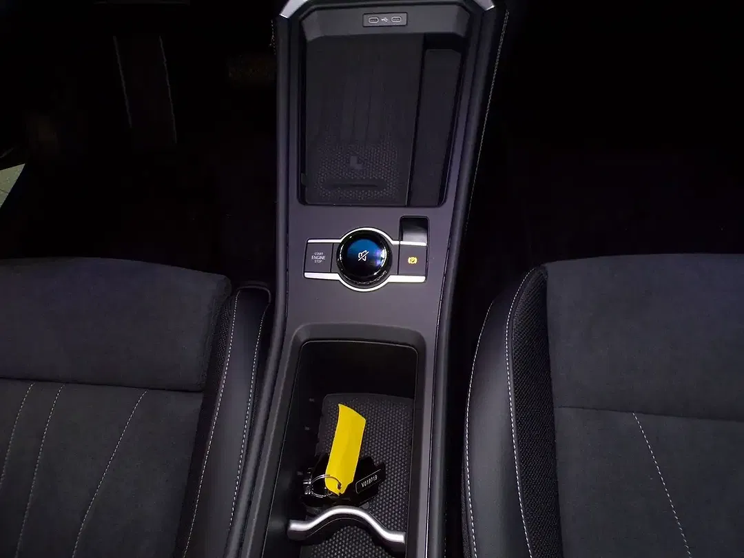 Volkswagen T-Roc 1.5 TSI DSG Style - Thumbnail 11