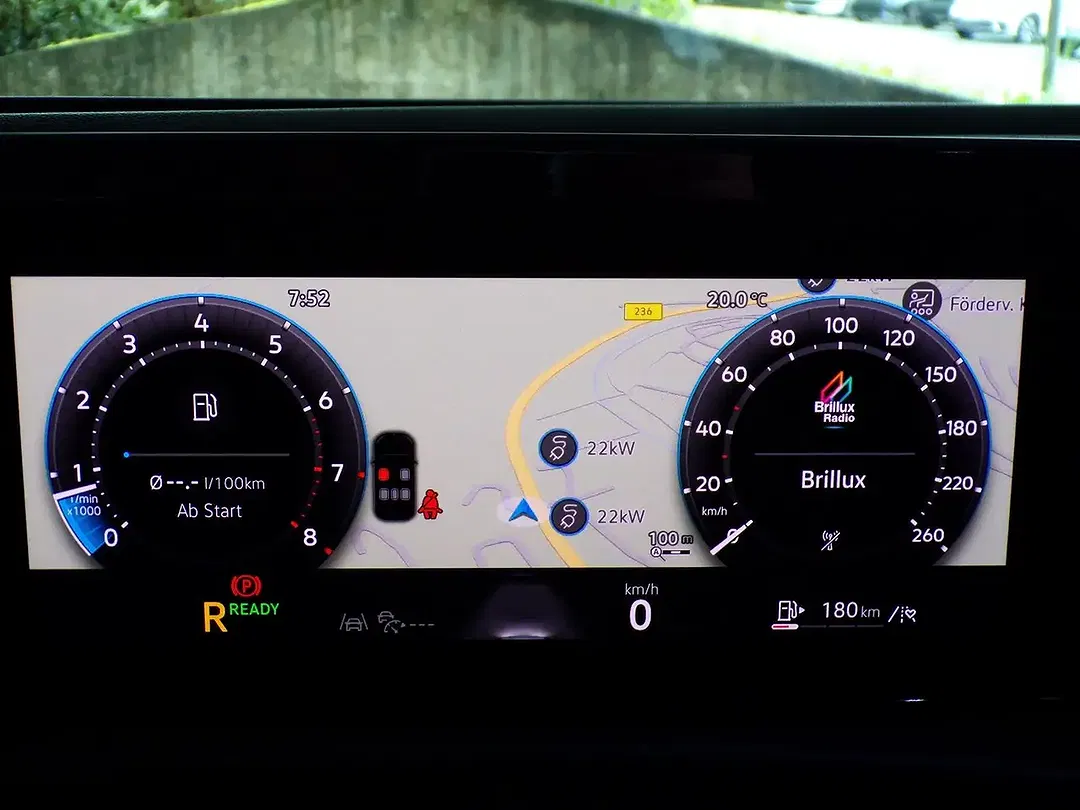 Volkswagen T-Roc 1.5 TSI DSG Style - Thumbnail 12