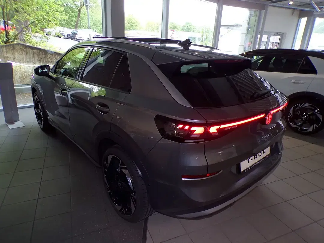 Volkswagen T-Roc 1.5 TSI DSG Style - Thumbnail 5